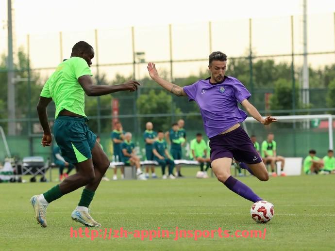 江南体育APP-世俱杯球员射门精准度提升方法及成功案例